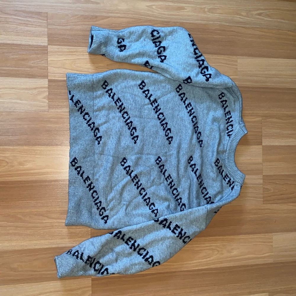 Sweater - Picture 4 of 6